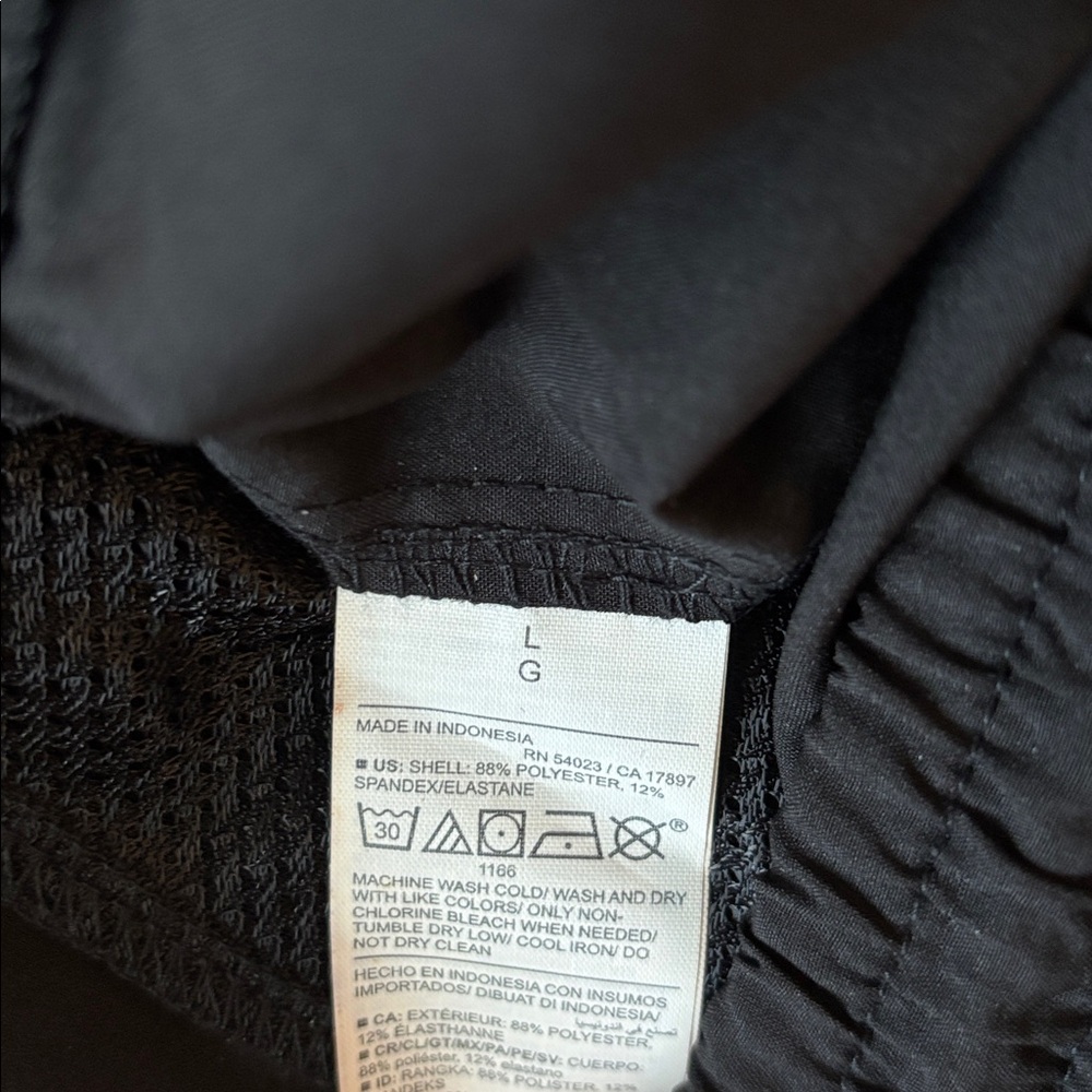NWOT Old Navy Athletic Shorts - Picture 7 of 7
